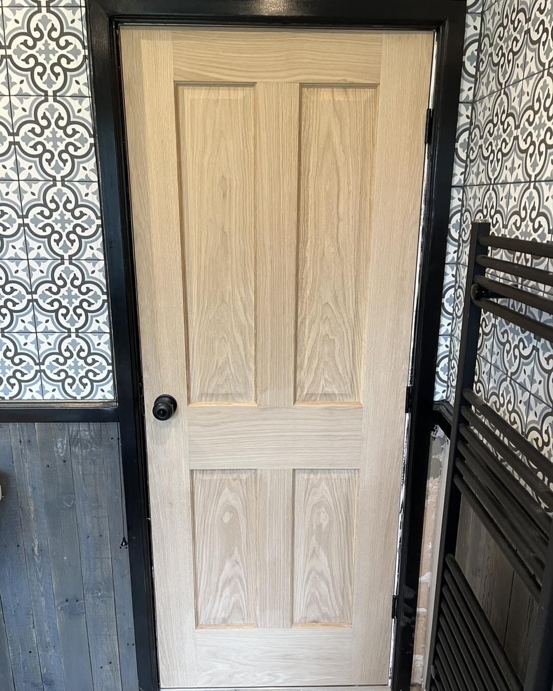1981 x 762 x 44mm FD30 (30") Traditional Victorian Oak 4 Panel - Prefinished Internal Fire Doors